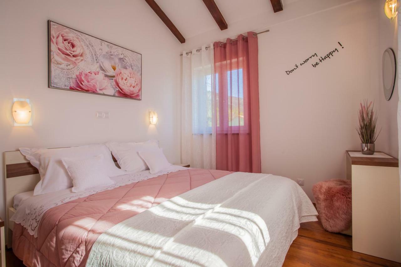 Apartman Madlen Đảo Đảo Cres Ngoại thất bức ảnh