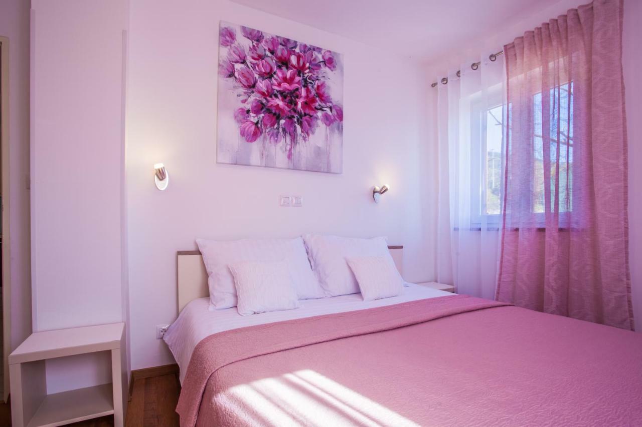 Apartman Madlen Đảo Đảo Cres Ngoại thất bức ảnh