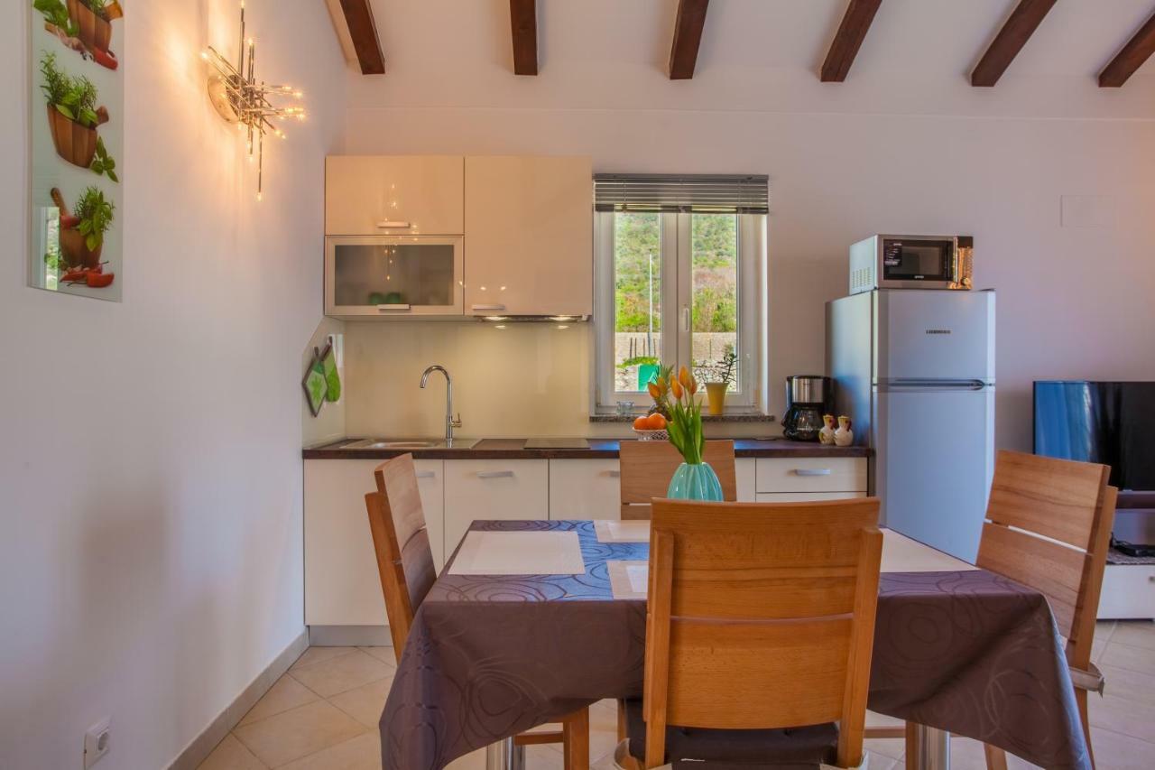 Apartman Madlen Đảo Đảo Cres Ngoại thất bức ảnh
