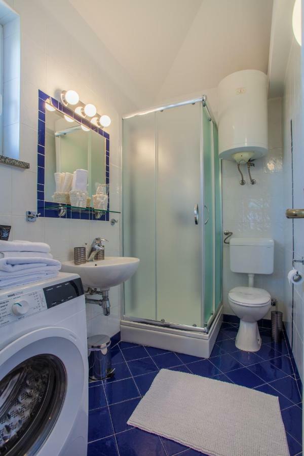 Apartman Madlen Đảo Đảo Cres Ngoại thất bức ảnh